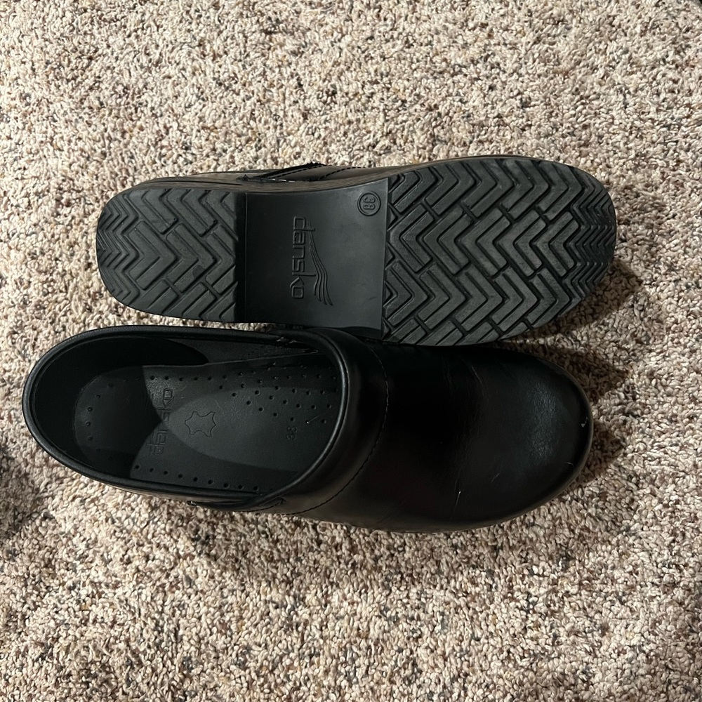 Dansko Barely Worn Clogs, Size 38 Fits A Size 8-8… - image 1